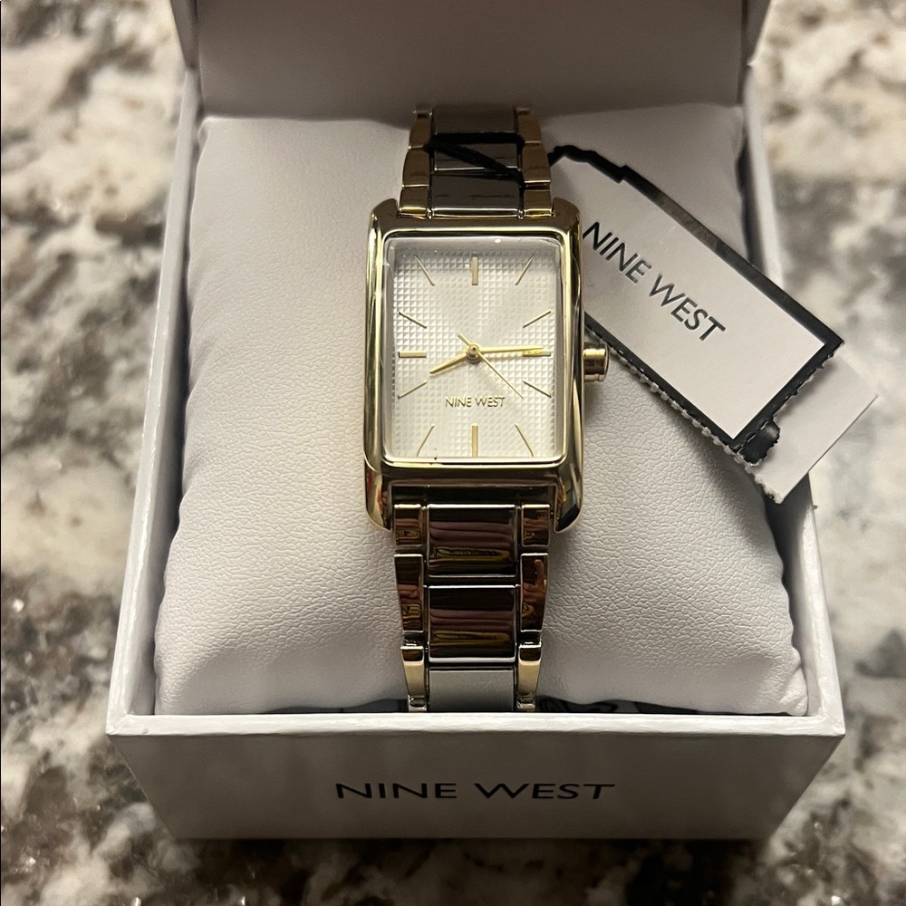 Nine West Two-Tone Women's Watch NWT original box, working battery & never worn